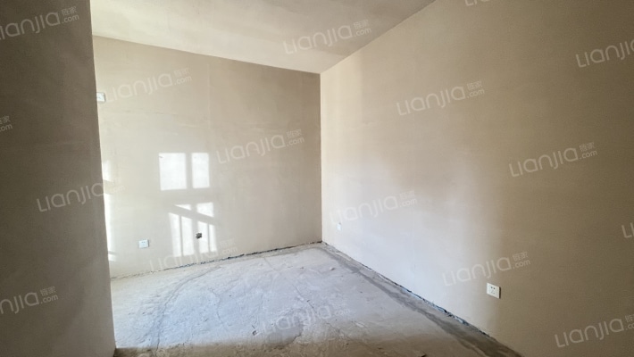 金域中央 小三居 中间楼层 采光无遮挡-卧室C