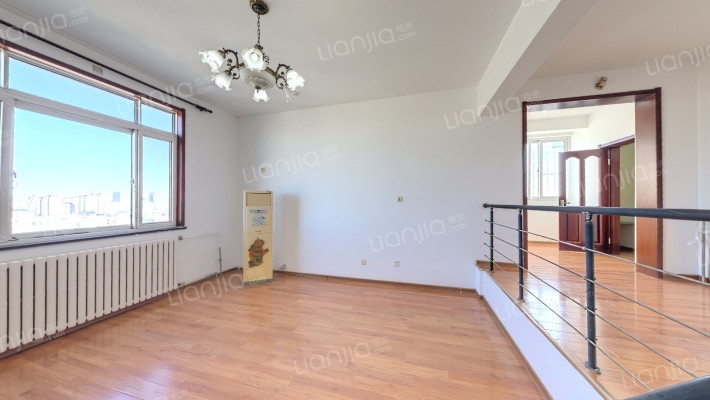 锋泛国际二手房实景图