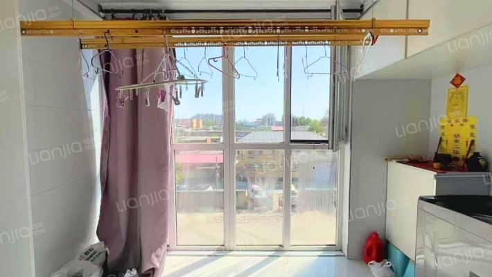 青花府南北通透两居室 精装修采光无遮挡-阳台