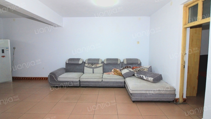 东安路55号二手房实景图