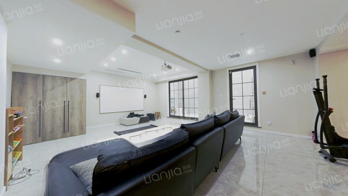 自然界城墅二手房实景图