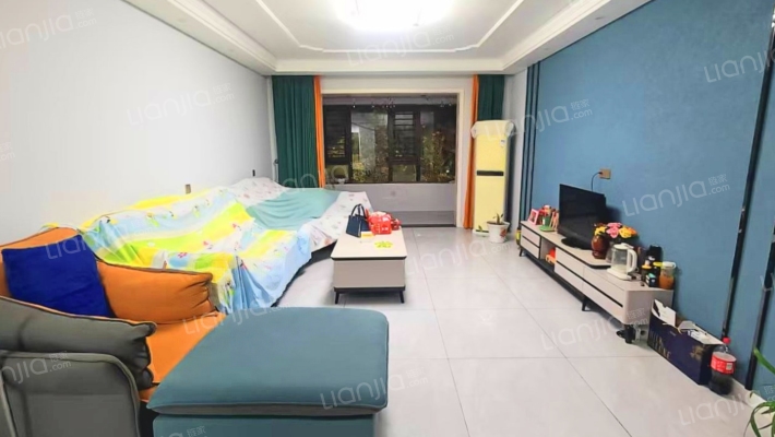 康馨六团绿城水郡二手房实景图