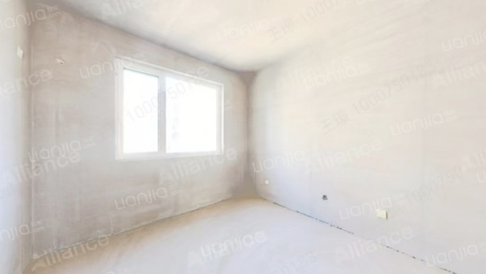 南北通透 三居室 采光好 通风好-餐厅