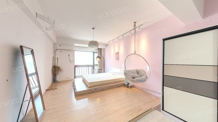 新青年公寓二手房实景图