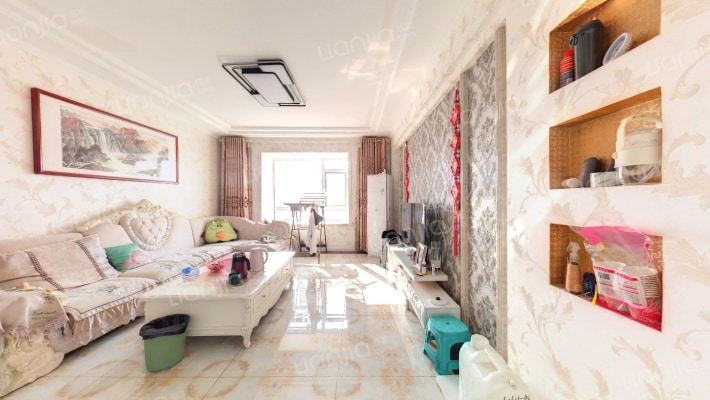 宝龙新天地二手房实景图