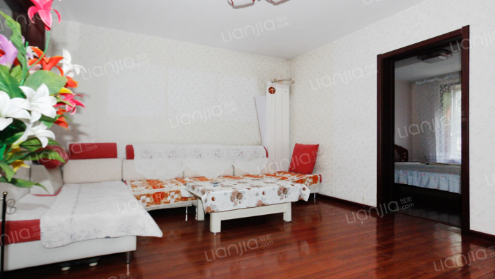 吉地庭院二手房实景图