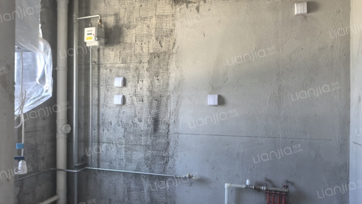 钻石商圈，双卧朝南，双卫生间，客厅带阳台，购物便捷-厨房