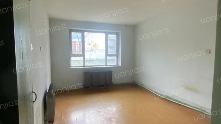 染料厂二手房实景图