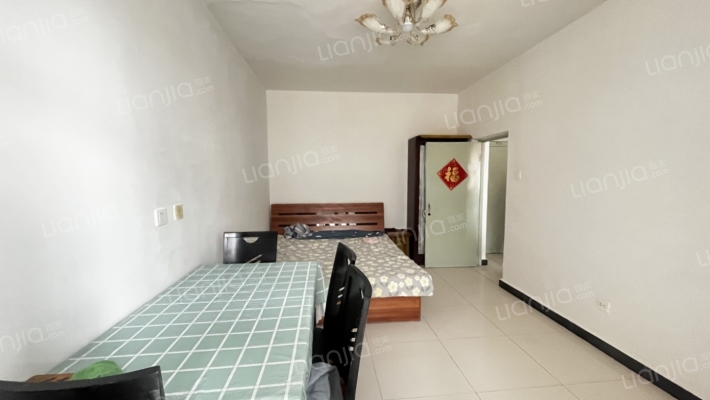 集中供暖，采光好，24小时安保。-卧室B