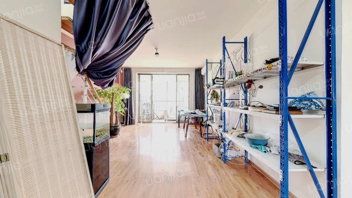 海盛花苑二手房实景图