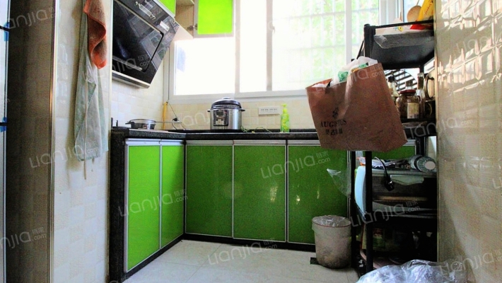 精装两室拎包入住户型方正生活方便-厨房