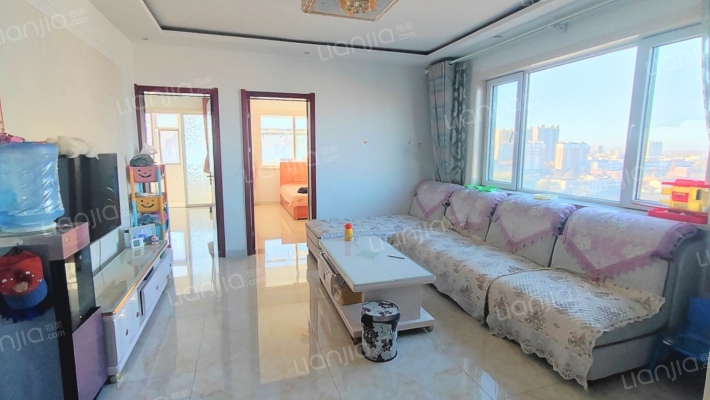 恒信三合春城二手房实景图