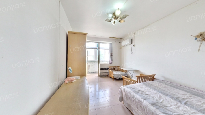 健康楼社区二手房实景图