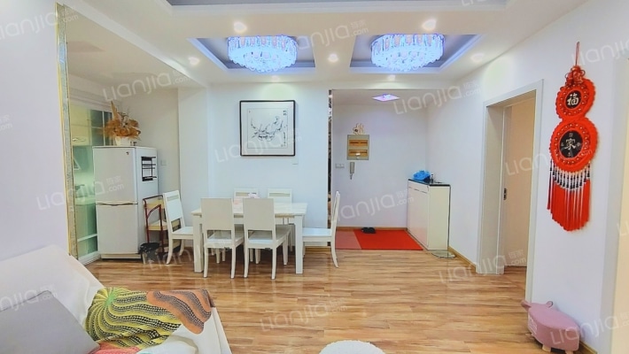 华德名人苑二手房实景图