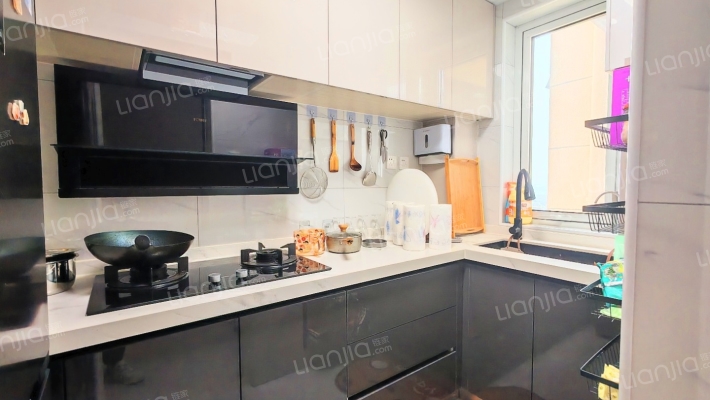 70年大产权，房证满二，次新房，通勤北京，交通方便。-厨房