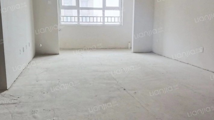 全南向两居室，采光视野无遮挡，小区环境绿化好。-客厅