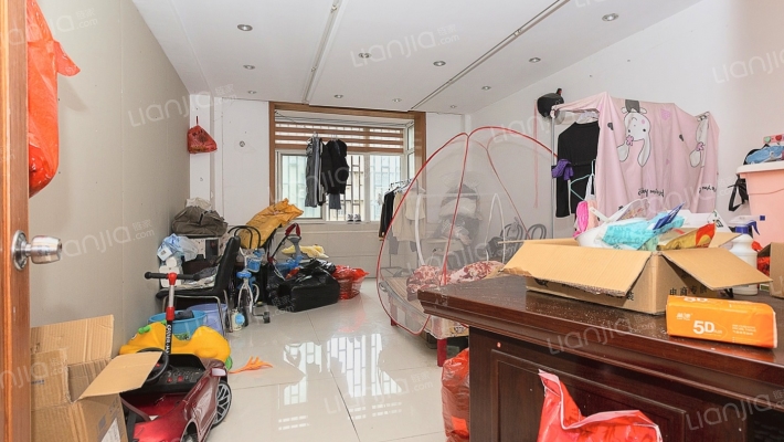 凯旋路1472号二手房实景图