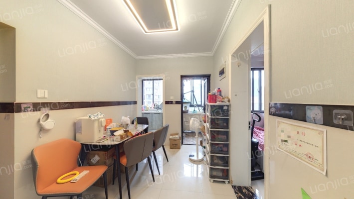 中沙东岸嘉园二区二手房实景图