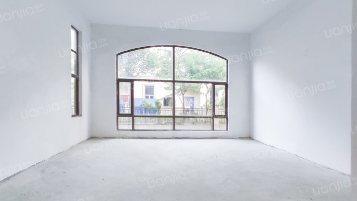 龙光城北一期B区二手房实景图