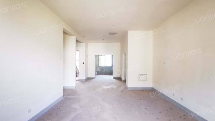 卢塞恩小镇二地块二手房实景图