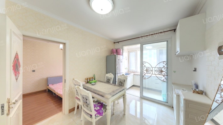 华新名筑二手房实景图