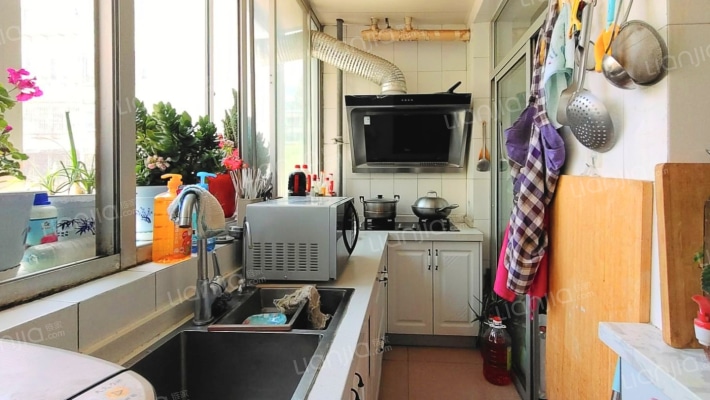 于家沟小区 新装修 看房方便 采光好 拎包入住-厨房