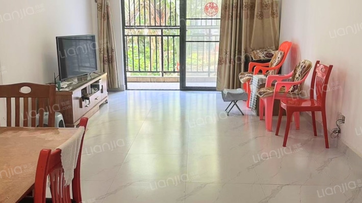 椰林湾一期二手房实景图