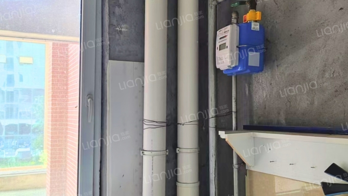 水岸花城好，房源环境好，交通便利。-厨房