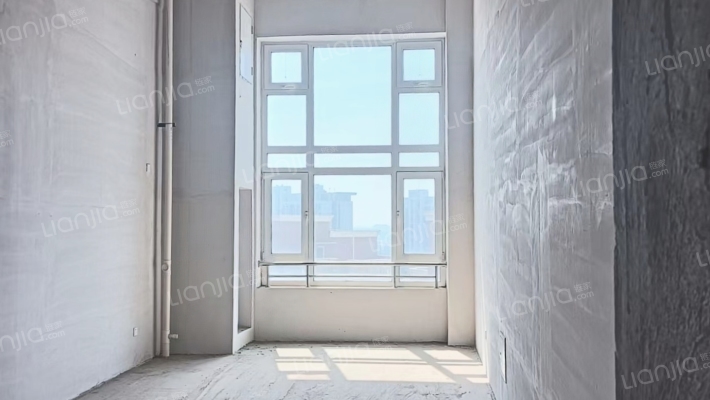 德信公园对过 公园8090 LOFT出售-客厅