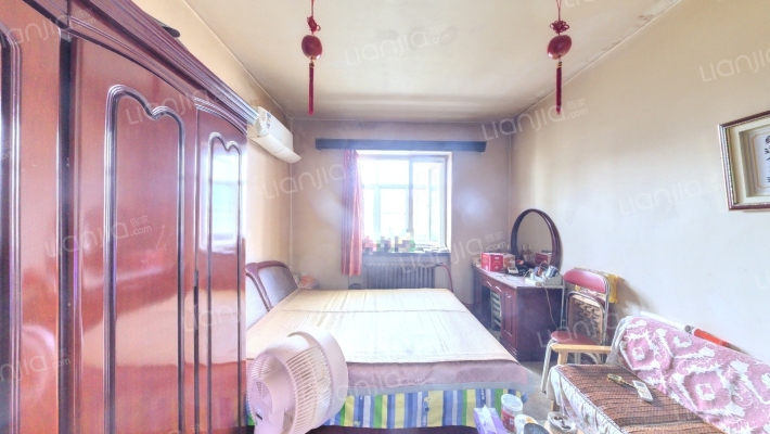 华宁南里二手房实景图