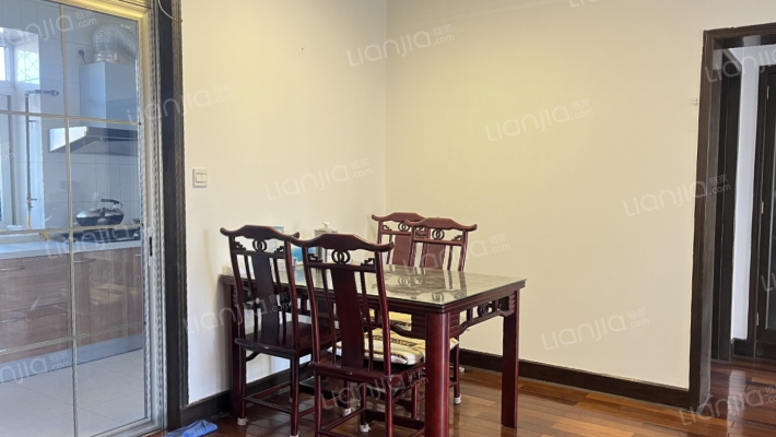 范阳路 市政府 铁道部建厂局 中间楼层精装修-餐厅