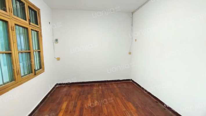 州煤炭局宿舍二手房实景图