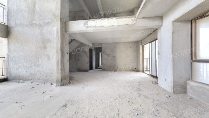 中萃花城湾二手房实景图