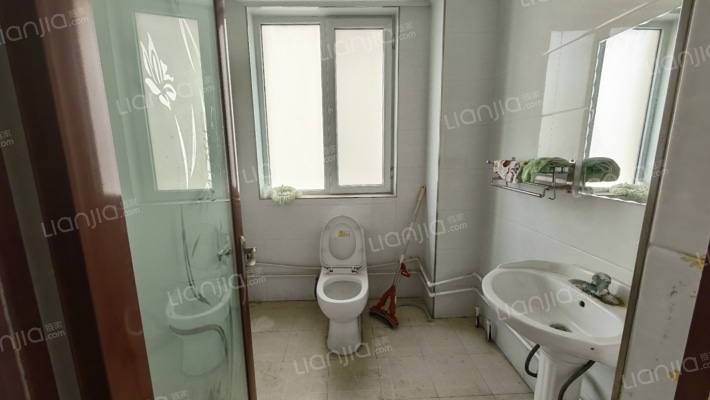 东方丽景 2室2厅 南 北-卫生间