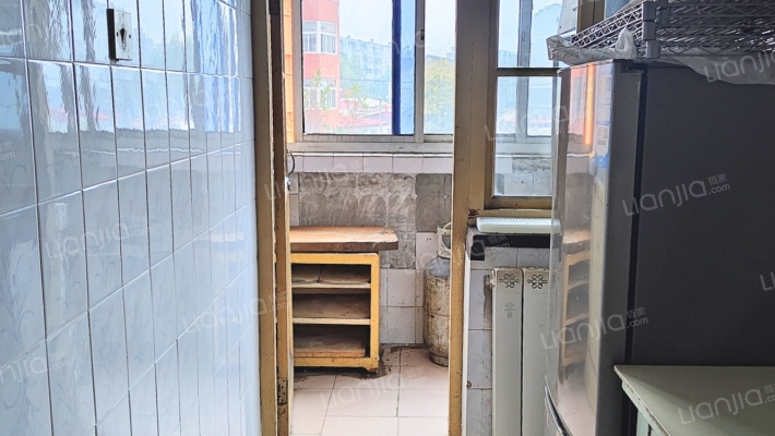 市区好房，距离三义，西丁，双塔近，生活便利。-厨房