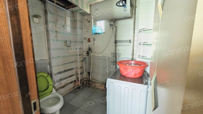 宏远二号院 3室2厅 南 北-卫生间B