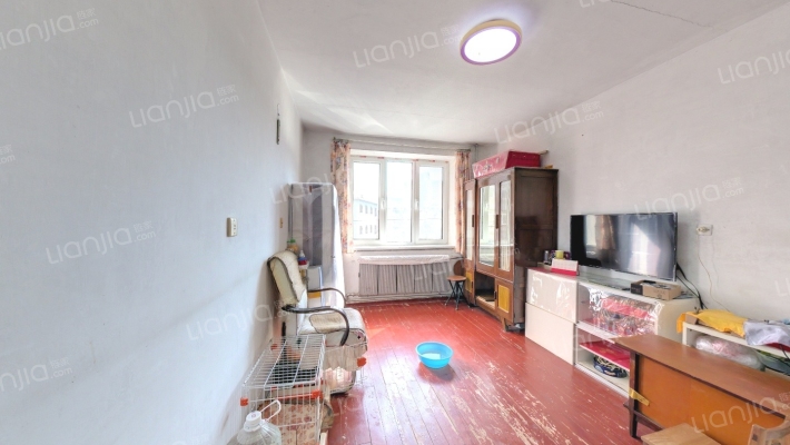 靠山中巷二手房实景图