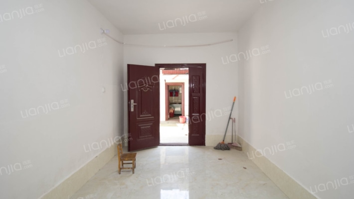 章华台自建房二手房实景图