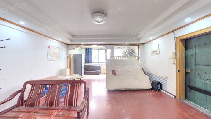 乌山新村二手房实景图