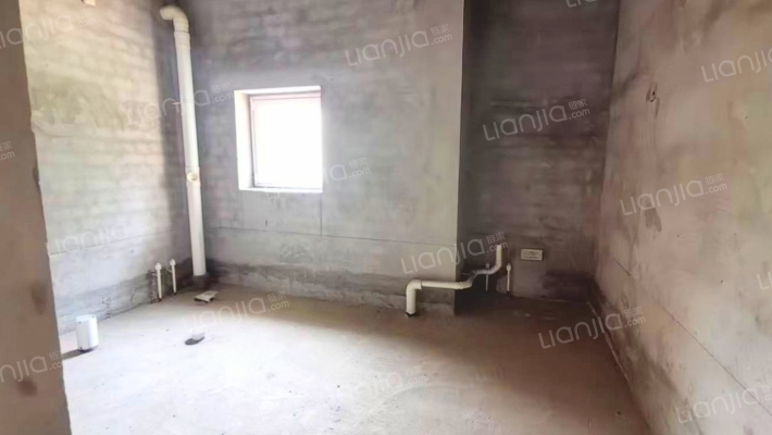 东京都类独栋，大院子，南边户，房本满五，业主靠谱卖-卫生间C