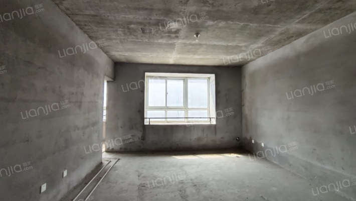 新城嘉苑B区二手房实景图