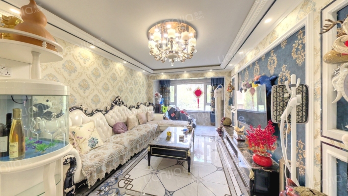 世代公园里二手房实景图