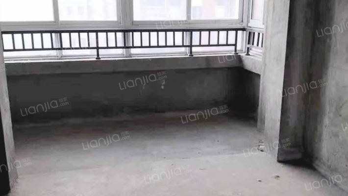 水岸华府二手房实景图