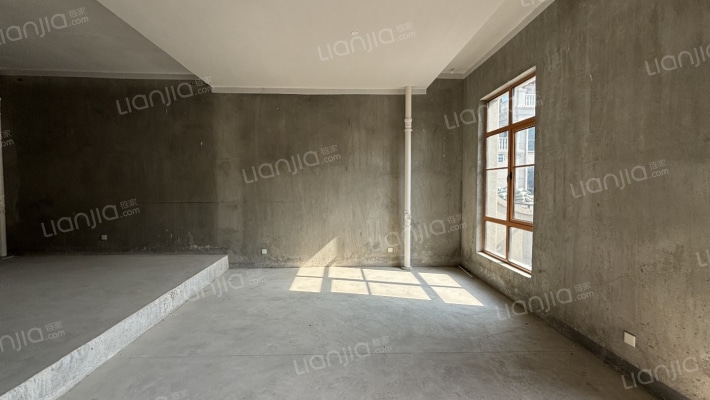 仁湖锦庭二手房实景图