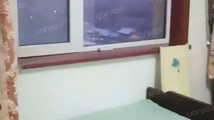 水岸花城，好房源，环境好，交通便利。-卧室