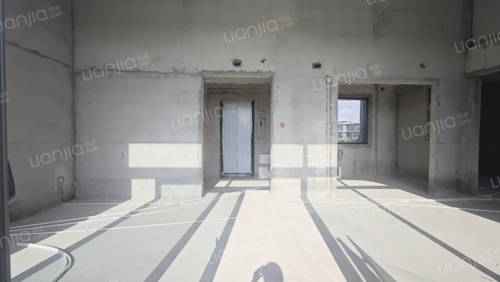 绿城云栖居二手房实景图