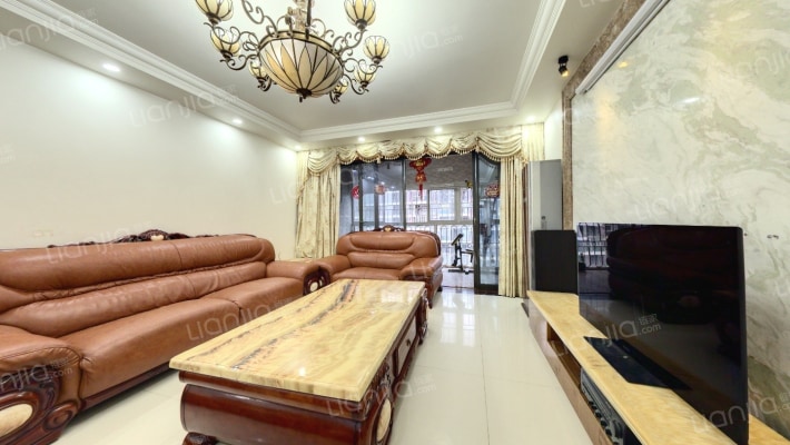 金地梅陇镇二期二手房实景图