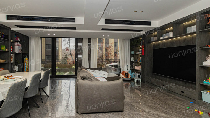 回龙山庄二手房实景图