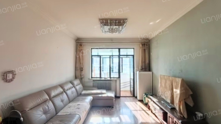 南北通透板楼 公摊小 证满税低-客厅