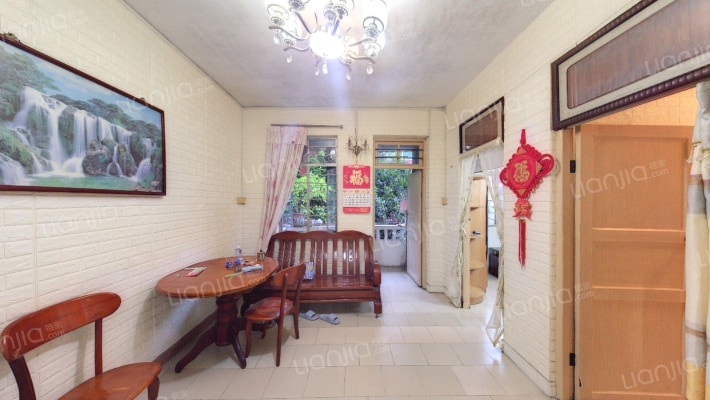 新滘镇政府宿舍二手房实景图